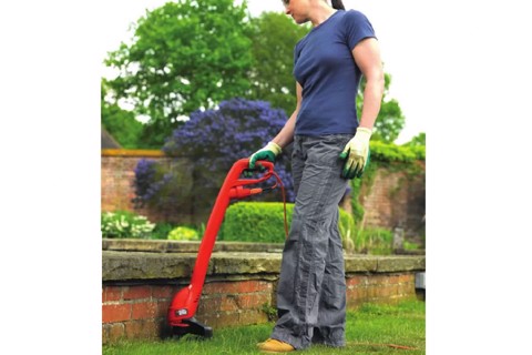 Máy cắt cỏ Black & Decker GL260-B1