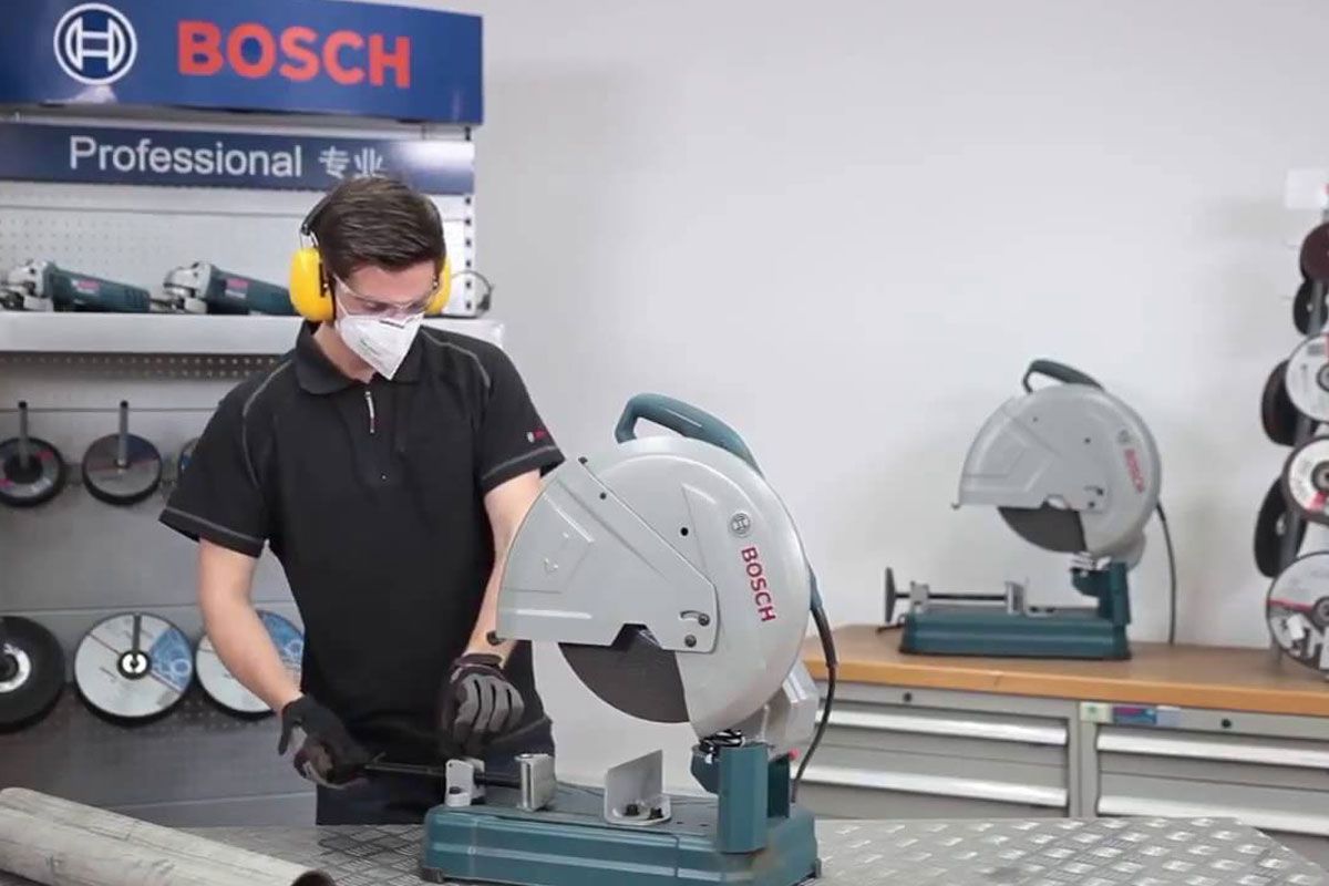 Máy cắt sắt 355mm Bosch GCO 220