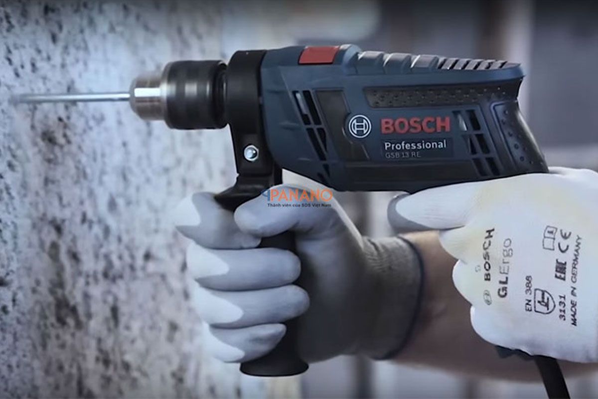 Máy khoan động lực 13mm và hộp công cụ Bosch GSB 13 RE (FREEDOM)