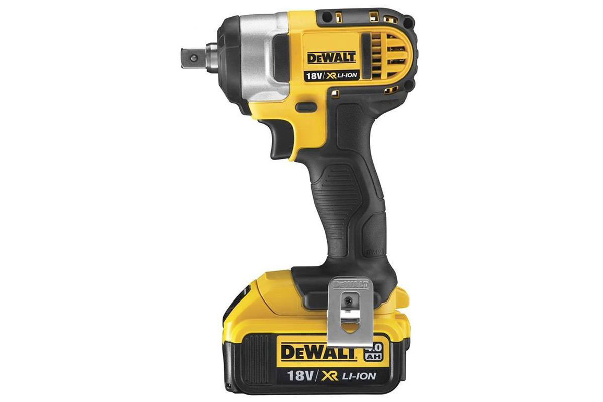 Máy vặn vít cầm tay 18V Dewalt DCF885M2