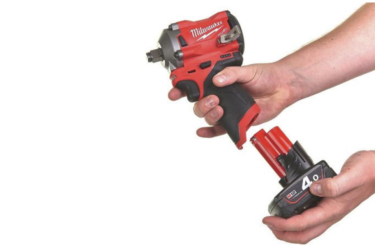 Thân máy siết bu lông pin 12V Milwaukee M12 FIWF12-0C