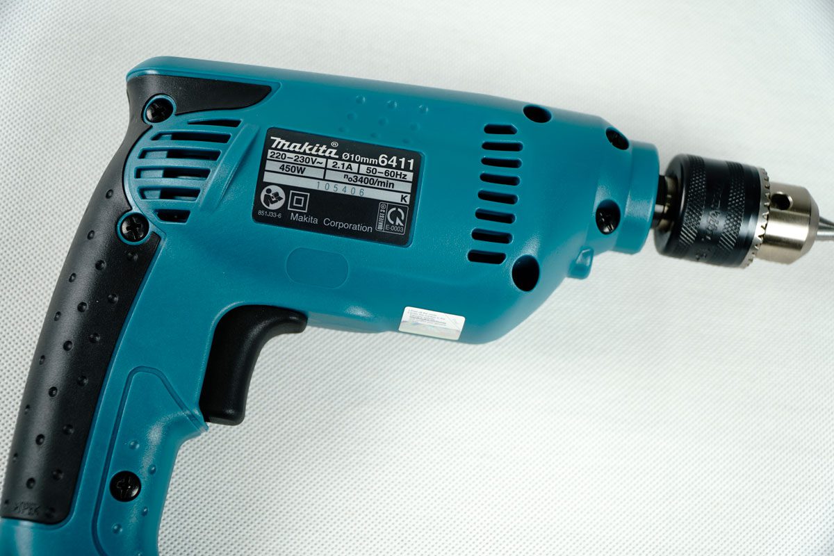 Máy khoan sắt 10mm Makita 6411