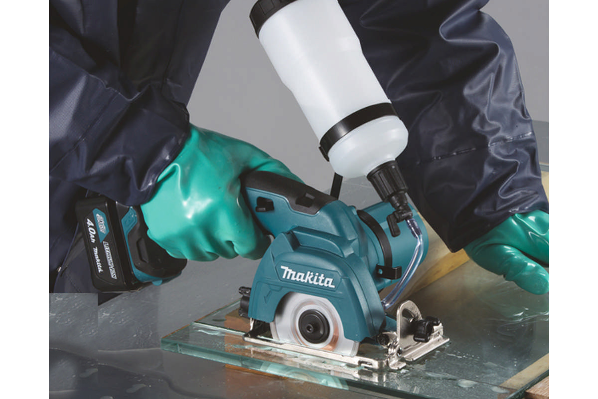 Máy cắt gạch pin 10.8V Makita CC300DWE