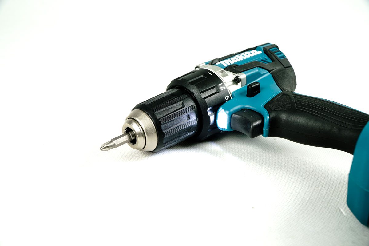 Máy khoan vặn vít pin 18V Makita DDF484RFE