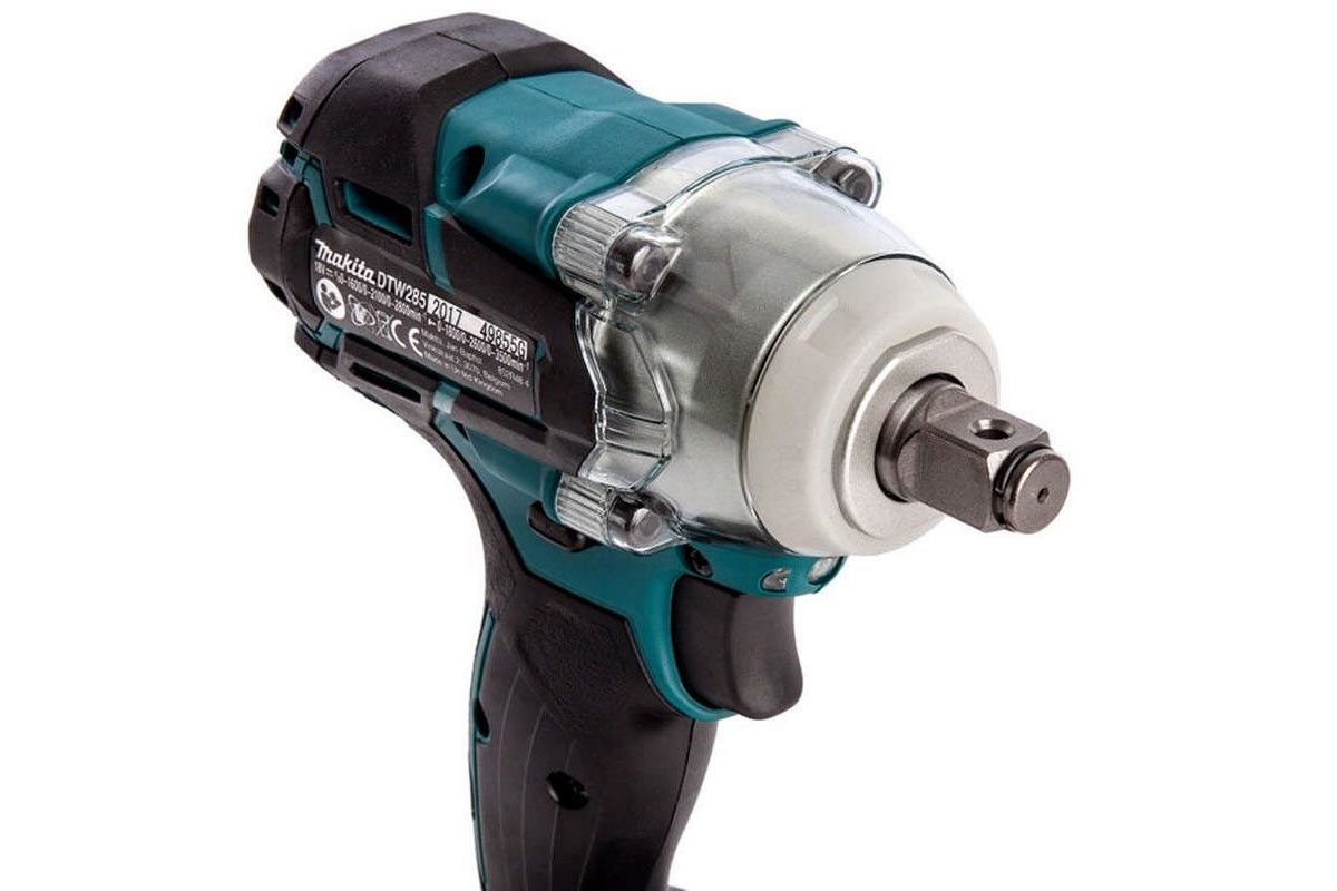 Máy siết bu lông pin 18V Makita DTW285RME