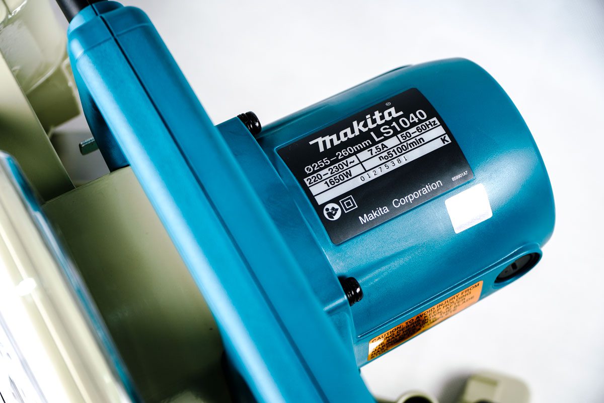 Máy cắt nhôm 255mm Makita LS1040