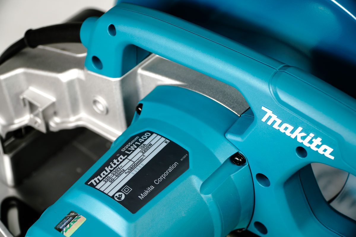 Máy cắt sắt 355mm Makita LW1400