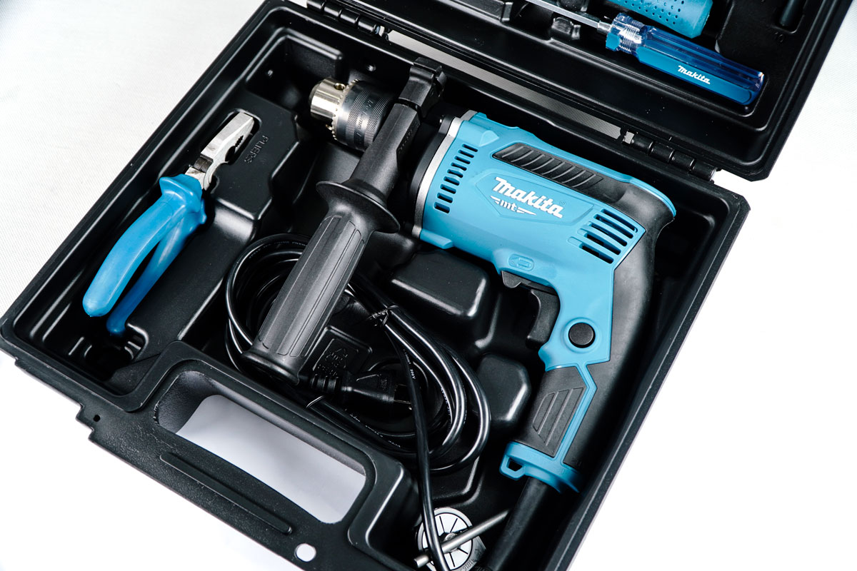 Máy khoan động lực 13mm Makita M8103KX2B