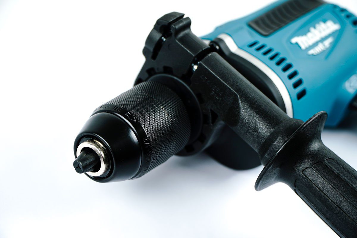 Máy khoan búa 13mm Makita M8104B