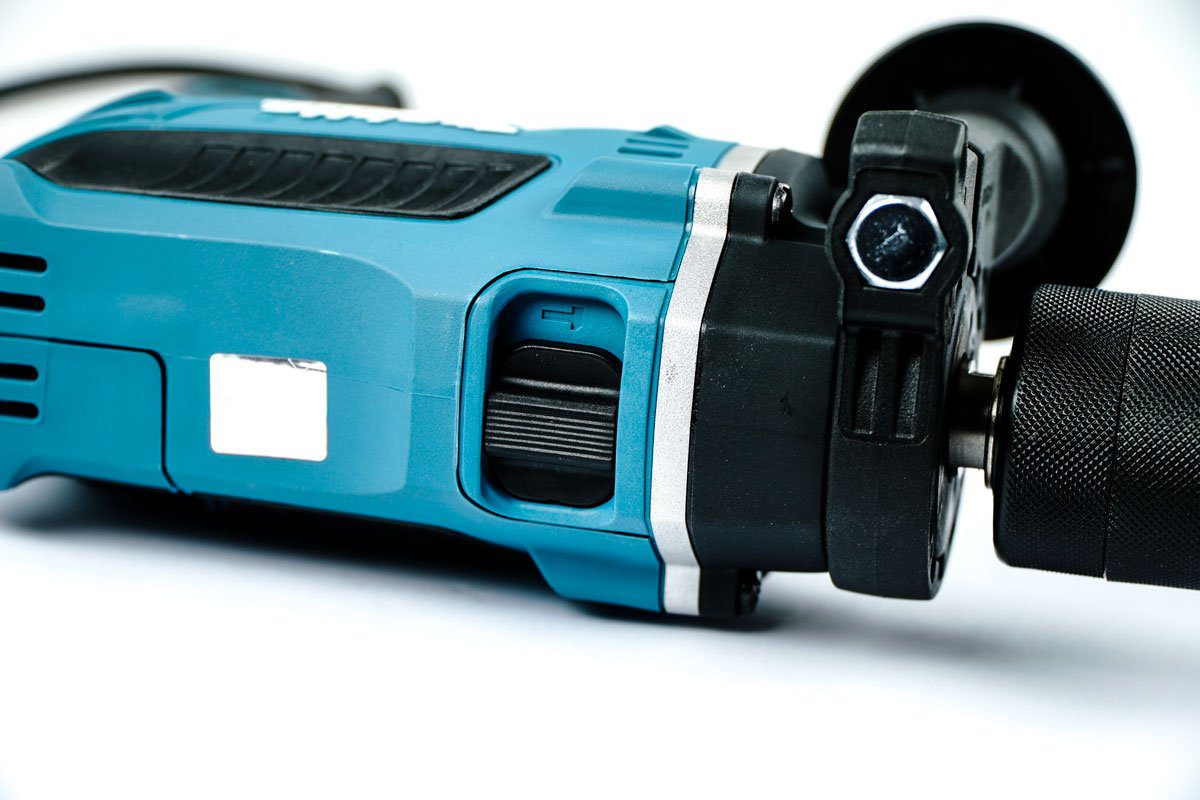 Máy khoan búa 13mm Makita M8104B