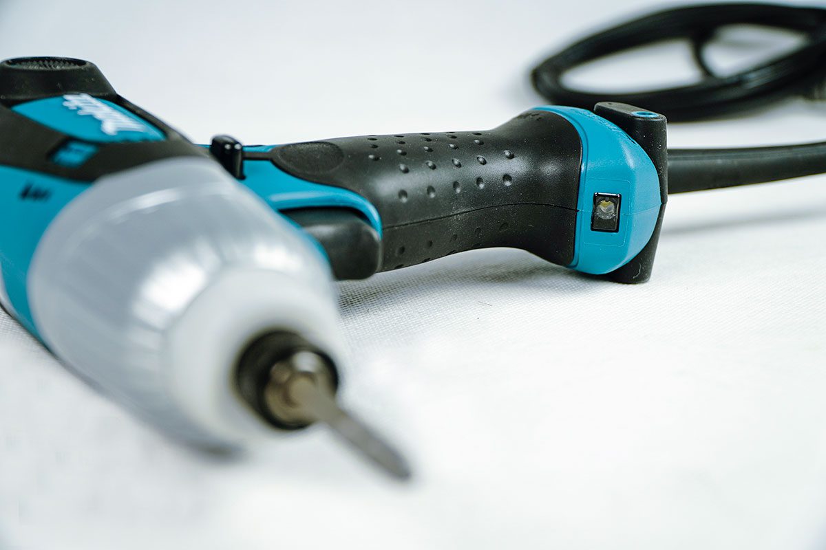 Máy vặn vít Makita TD0101