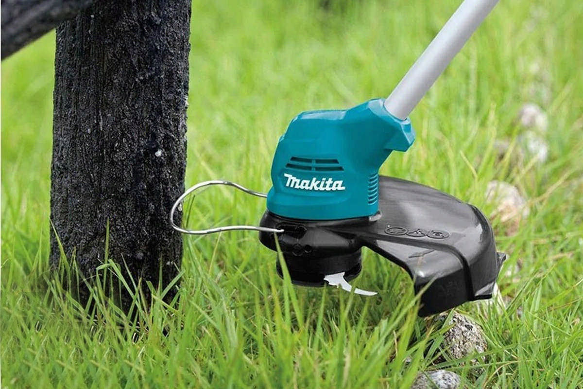 Thân máy cắt cỏ pin 12V Makita UR100DZY