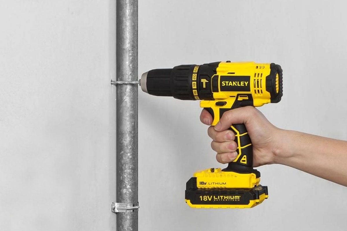 Máy khoan vặn vít pin 18V Stanley SCH20C2K-B1